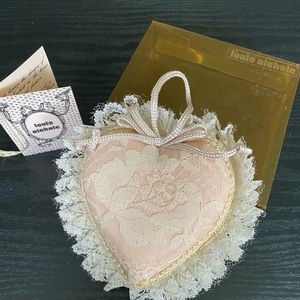 VTG KURT ADLER FOR LOUIS NICHOLE NIB Vintage Victorian Heart Christmas Ornament
